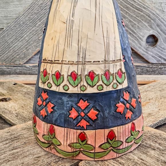 2002 Jim Shore Heartwood Creek, Angel of Hospitality, #108919, 7.5”H - Picture 2 of 9